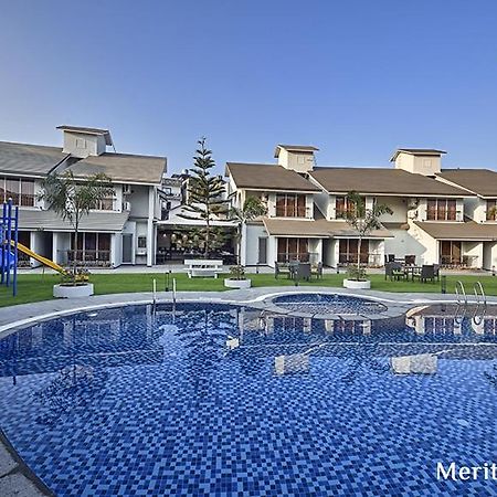 Meritas Adore Resort Lonavala Εξωτερικό φωτογραφία