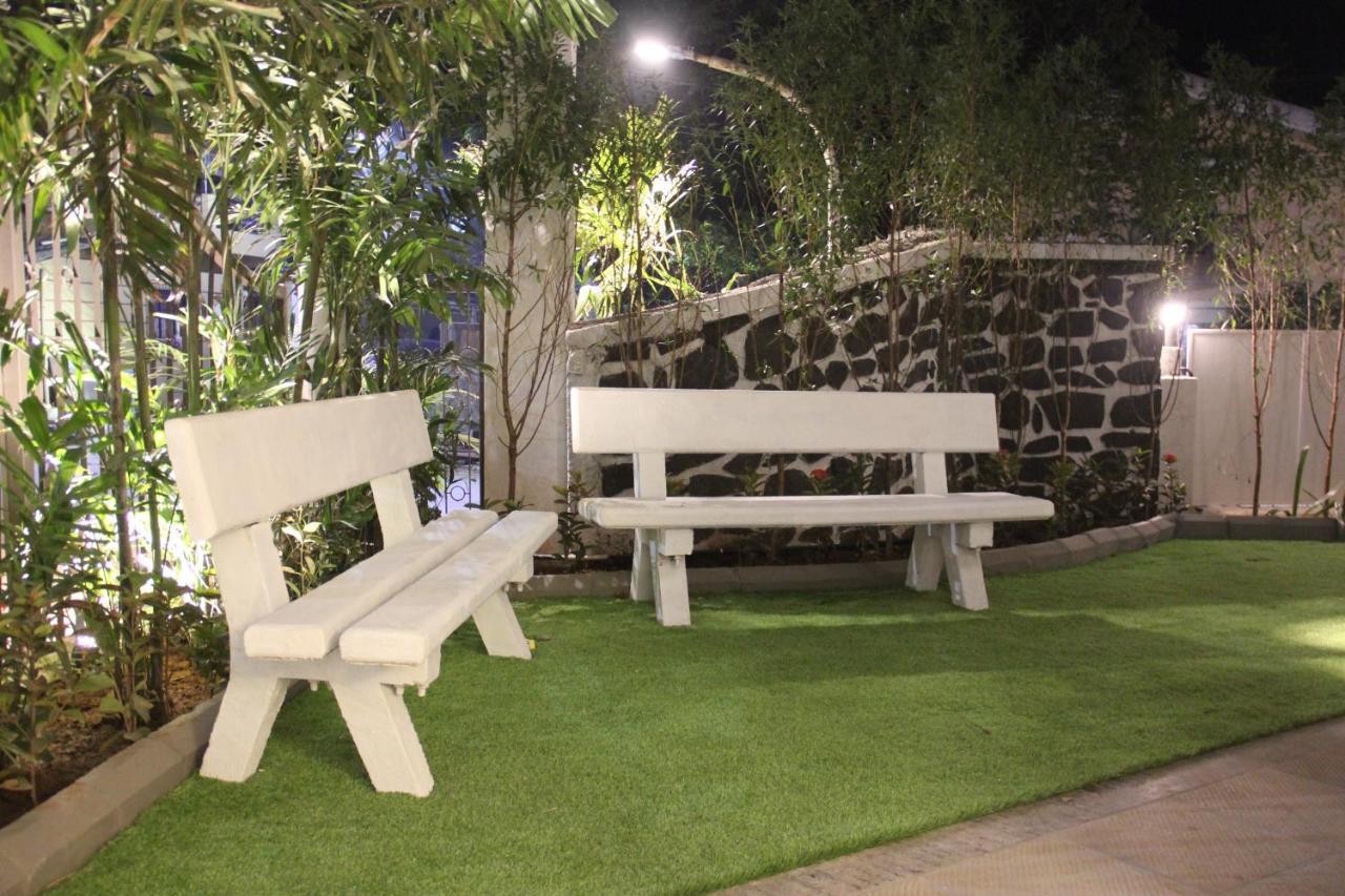 Meritas Adore Resort Lonavala Εξωτερικό φωτογραφία